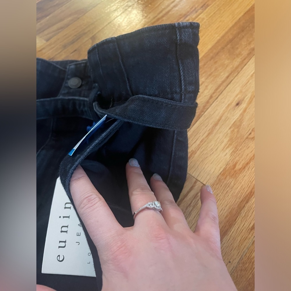 Eunina Tobi Super High Rise Cropped Blackk Denim Jeans with Belt Size 29 Pockets - Picture 9 of 9
